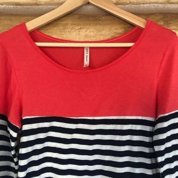 DNA Couture colorblock 3/4 sleeve knit top size M - Picture 3 of 7